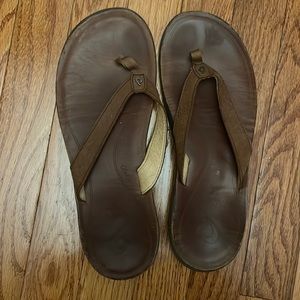 Olukai Womens Leather Flip Flops Size 10